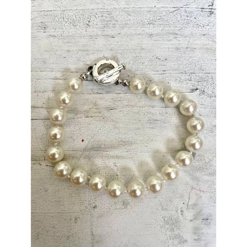 Carolee faux Pearl vintage bracelet